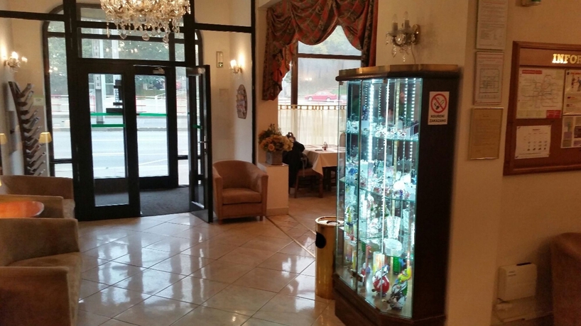 Imagen de los interiores del Hotel Kavalir. Foto 15