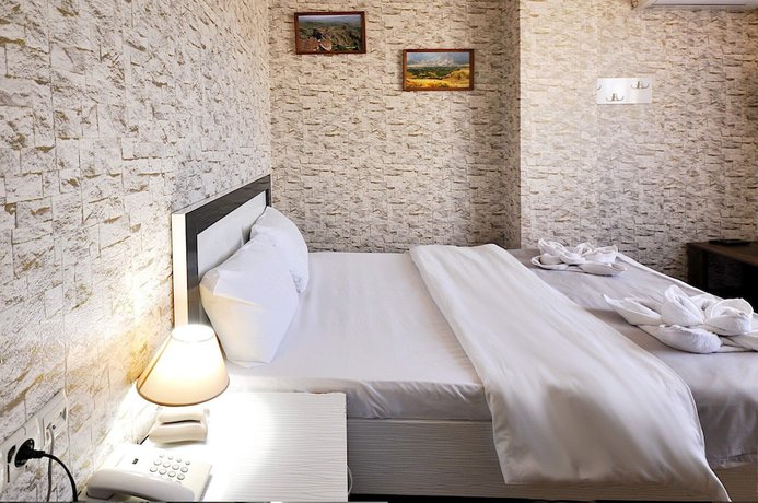 Imagen de la habitación del Hotel Kavela. Foto 2