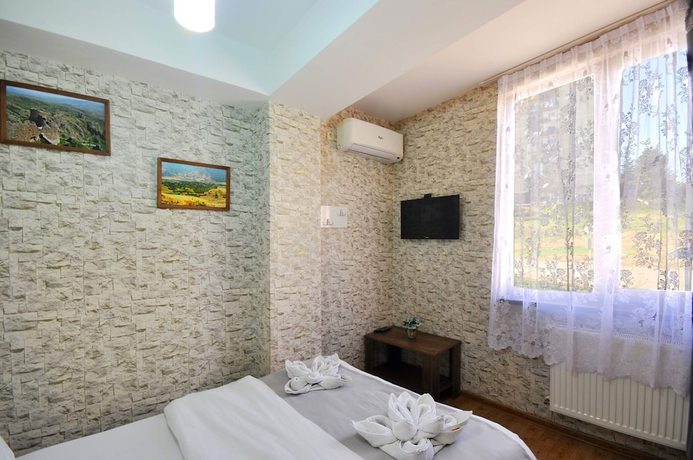 Imagen de la habitación del Hotel Kavela. Foto 16