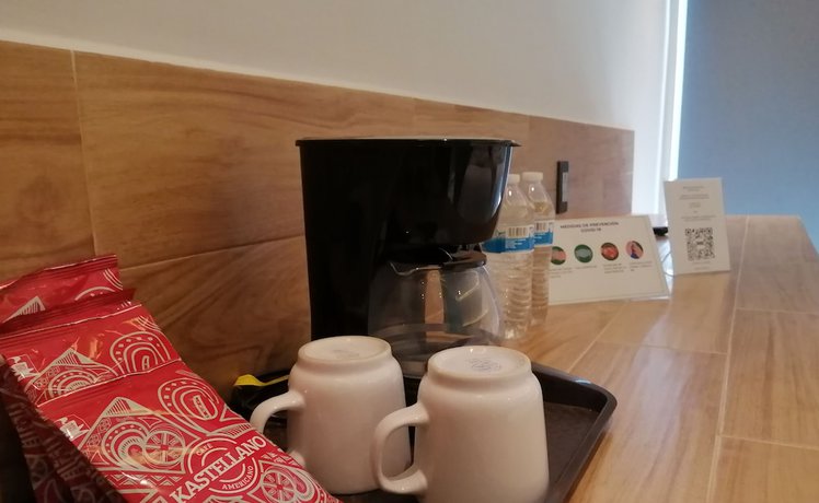 Imagen de la habitación del Hotel Kavia Plus. Foto 15