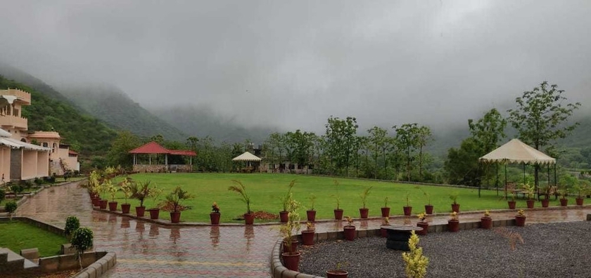 Imagen general del Hotel Kavish Holiday Hill Resort. Foto 4