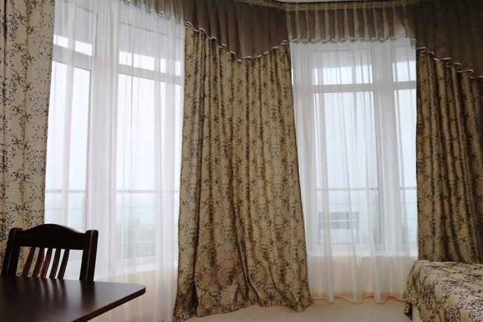 Imagen de la habitación del Hotel Kavkaz. Foto 11