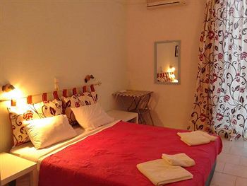 Imagen de la habitación del Hotel Kavos Bay Seafront. Foto 7