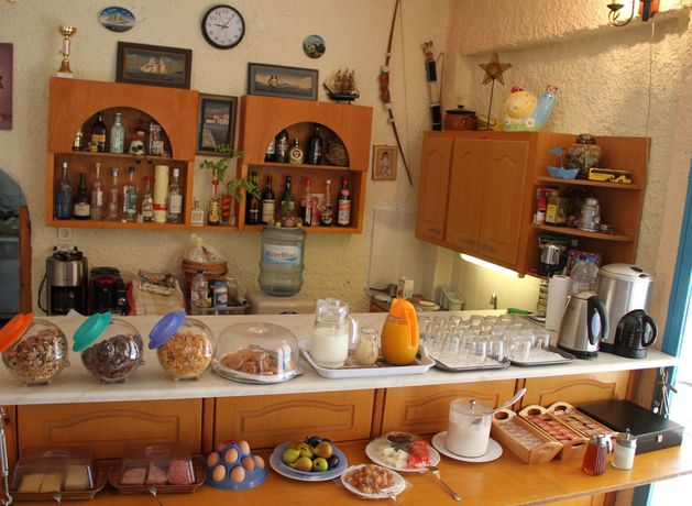 Imagen de la habitación del Hotel Kavos Bay Seafront. Foto 12