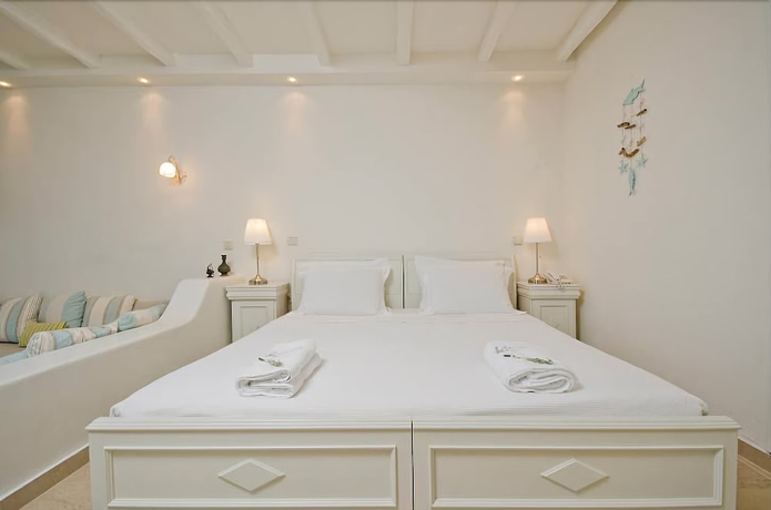 Imagen de la habitación del Hotel Kavos Boutique Naxos. Foto 13