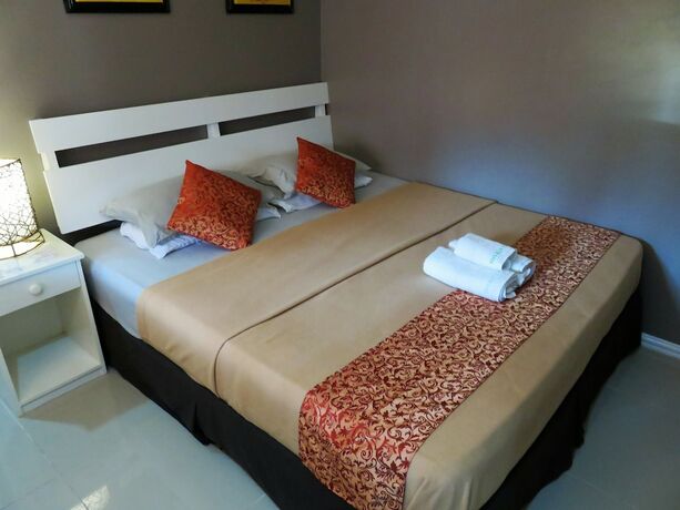 Imagen de la habitación del Hotel Kav's Beach Resort. Foto 22