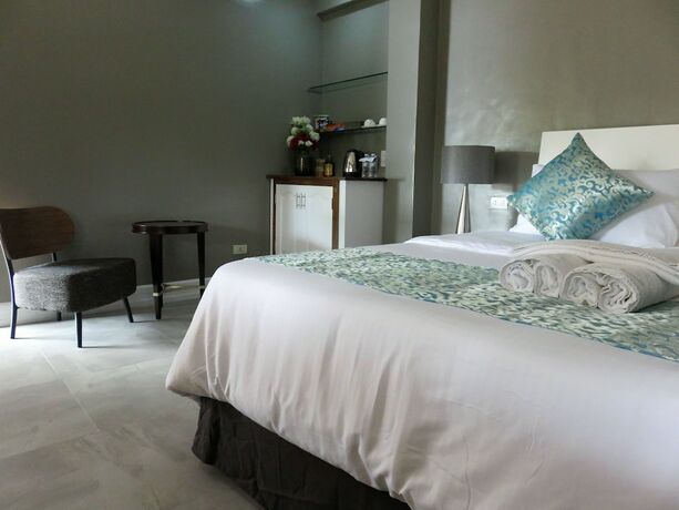 Imagen de la habitación del Hotel Kav's Beach Resort. Foto 26