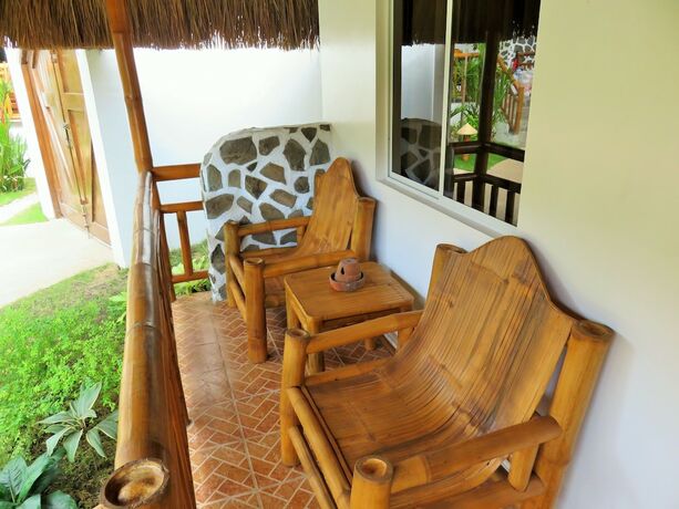 Imagen de la habitación del Hotel Kav's Beach Resort. Foto 34