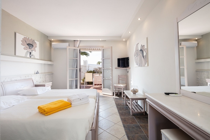 Imagen de la habitación del Hotel Kavuras Village. Foto 2