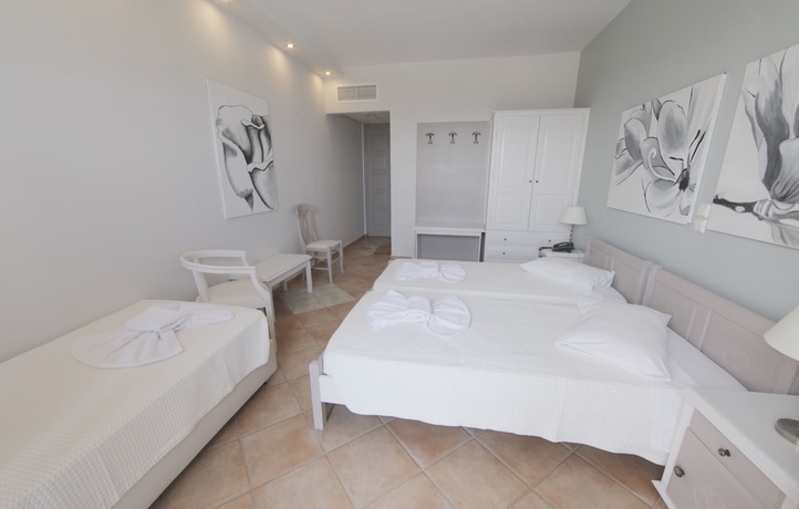 Imagen de la habitación del Hotel Kavuras Village. Foto 14