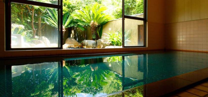 Imagen de la piscina del Hotel Kawachiya. Foto 17