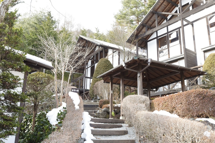 Imagen de los exteriores del Hotel Kawaguchiko Country Cottage Ban. Foto 11