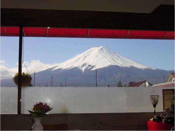 Imagen del bar/restaurante del Hotel Kawaguchiko Station Inn. Foto 9