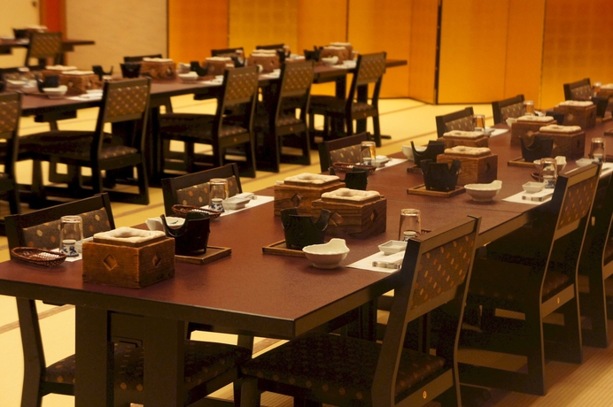 Imagen del bar/restaurante del Hotel Kawaguchiya Kinosaki Riverside. Foto 3