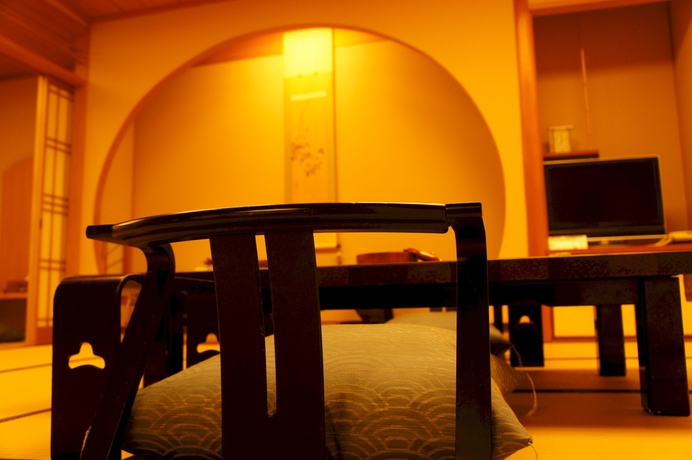 Imagen de los interiores del Hotel Kawaguchiya Kinosaki Riverside. Foto 15