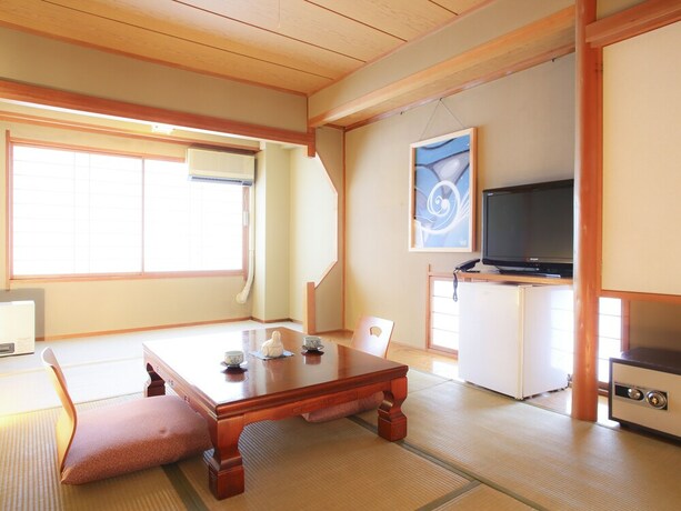 Imagen de la habitación del Hotel Kawamotoya. Foto 6