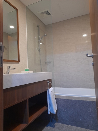 Imagen de la habitación del Hotel Kawana Golf Residence. Foto 16