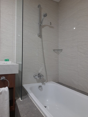 Imagen de la habitación del Hotel Kawana Golf Residence. Foto 18