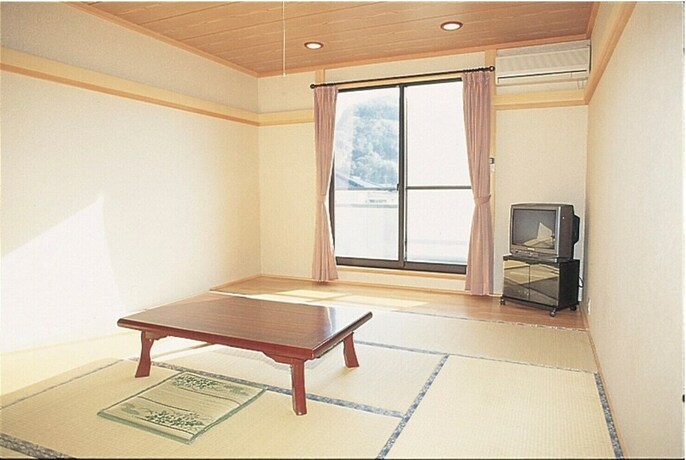 Imagen de la habitación del Hotel Kawanakan. Foto 14