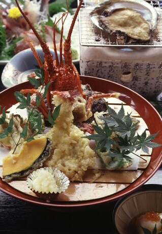 Imagen del bar/restaurante del Hotel Kawazu Kaien. Foto 14