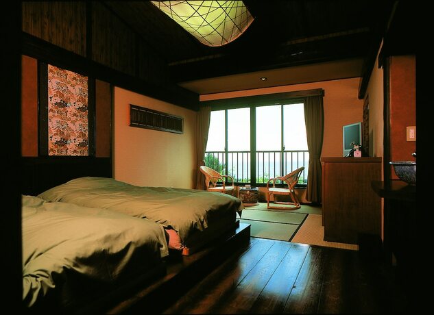Imagen de la habitación del Hotel Kawazu Kaien. Foto 16