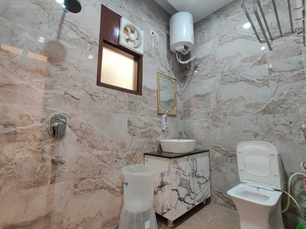 Imagen de la habitación del Hotel Kay Emm Residency. Foto 11