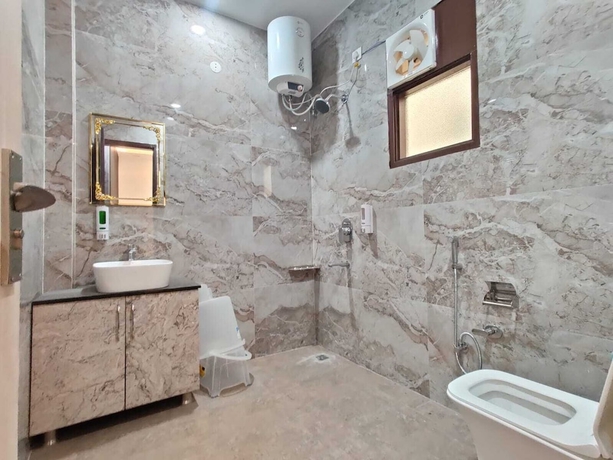 Imagen de la habitación del Hotel Kay Emm Residency. Foto 12