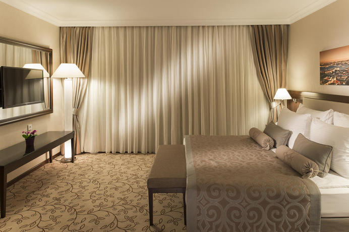 Imagen general del Hotel Kaya Istanbul Fair and Convention. Foto 15