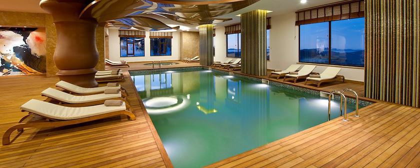 Imagen de la piscina del Hotel Kaya Palazzo Ski and Mountain Resort. Foto 19