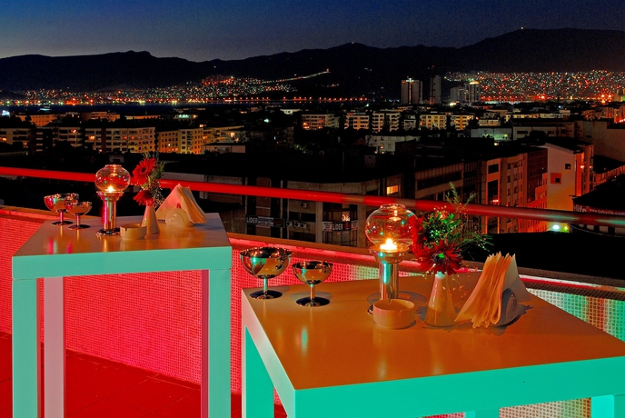 Imagen del bar/restaurante del Hotel Kaya Prestige. Foto 3