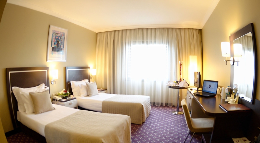 Imagen de la habitación del Hotel Kaya Prestige. Foto 10