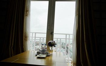 Imagen del bar/restaurante del Hotel Kaya, Tuy Hoa. Foto 5