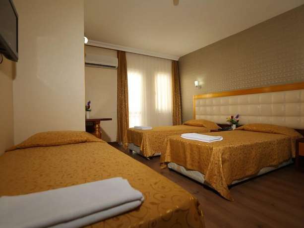 Imagen de la habitación del Hotel Kayalar. Foto 2