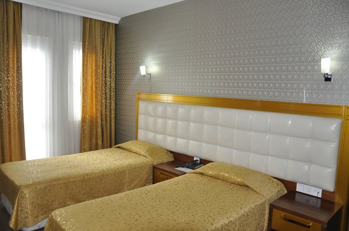 Imagen de la habitación del Hotel Kayalar. Foto 11