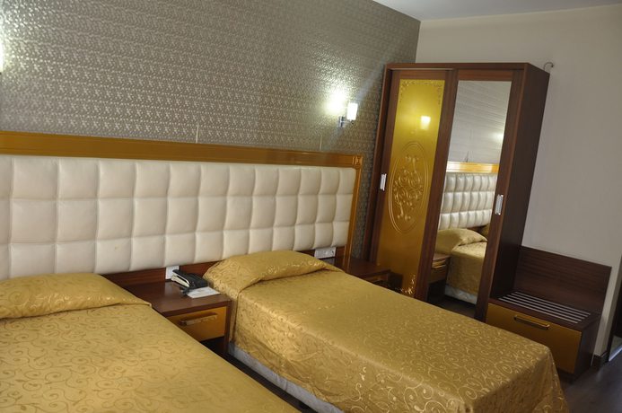 Imagen de la habitación del Hotel Kayalar. Foto 12