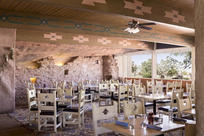 Imagen del bar/restaurante del Hotel Kayenta Monument Valley Inn. Foto 5