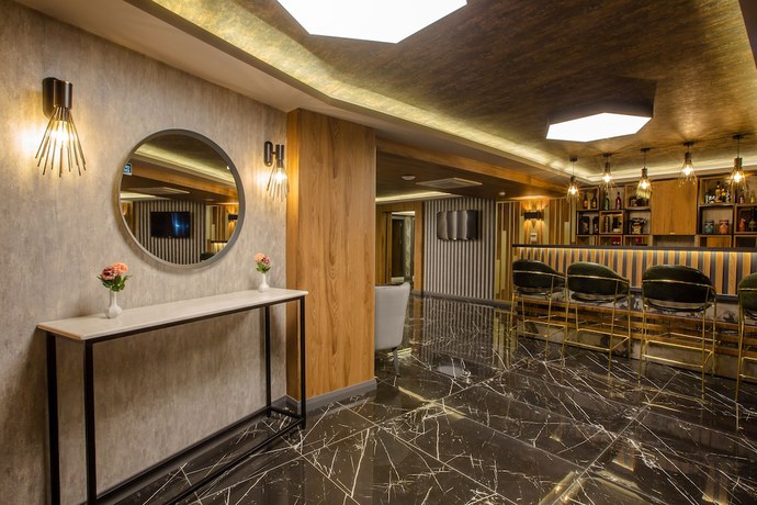 Imagen de los interiores del Hotel Kayhan City Hotel. Foto 11