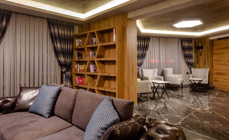 Imagen de los interiores del Hotel Kayhan City Hotel. Foto 13
