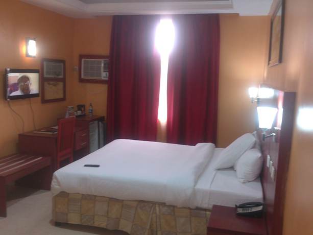 Imagen de la habitación del Hotel Kayriott And Suites. Foto 6