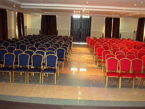 Imagen de los interiores del Hotel Kayriott And Suites. Foto 12