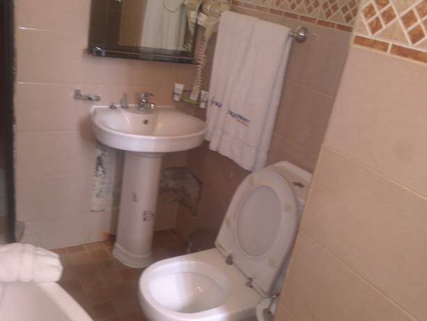 Imagen de la habitación del Hotel Kayriott And Suites. Foto 10