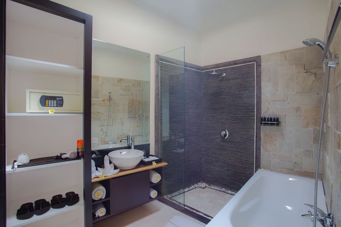 Imagen de la habitación del Hotel Kayu Suar Bali Luxury Villas and Spa. Foto 8