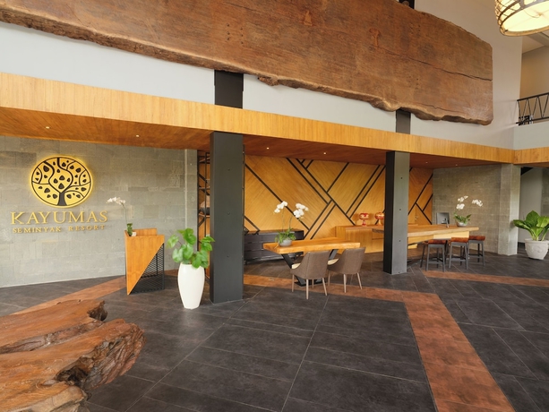 Imagen de los interiores del Hotel Kayumas Seminyak Resort. Foto 19