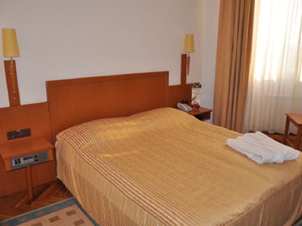 Imagen general del Hotel Kazakhstan. Foto 3