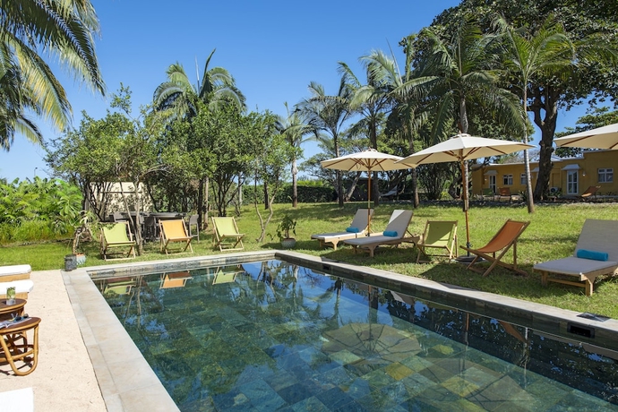 Imagen de la piscina del Hotel Kaz\'alala Hosted BandB. Foto 19