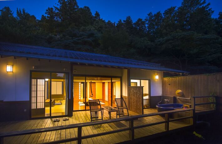 Imagen de los exteriores del Hotel Kaze No Tani No Iori. Foto 38