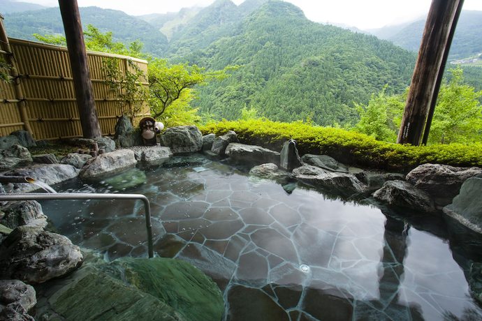Imagen de la piscina del Hotel Kazurabashi. Foto 15
