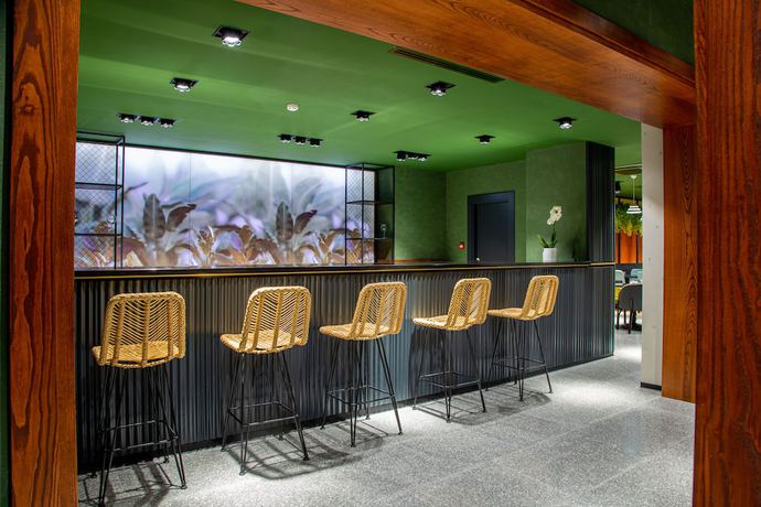 Imagen del bar/restaurante del Hotel Kazzhol Park. Foto 4