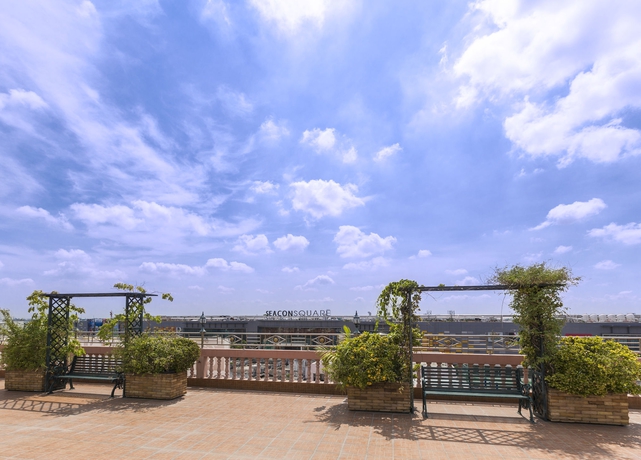 Imagen de los exteriores del Hotel Kc Place Srinakarin. Foto 11