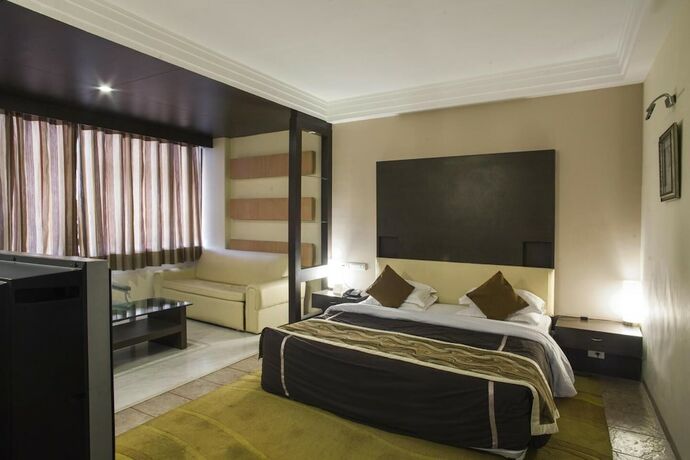 Imagen de los interiores del Hotel Kc Residency. Foto 23